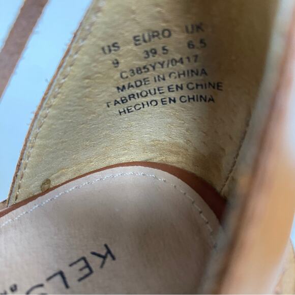 Kelsi Dagger Western Cutout Heeled Bootie Ankle Boots Brown Tan Leather Size 9 - Picture 13 of 13